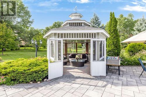 2 Mills Circle, Springwater (Midhurst), ON 