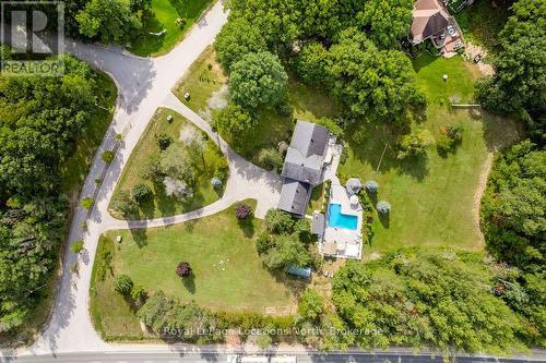 2 Mills Circle, Springwater (Midhurst), ON 