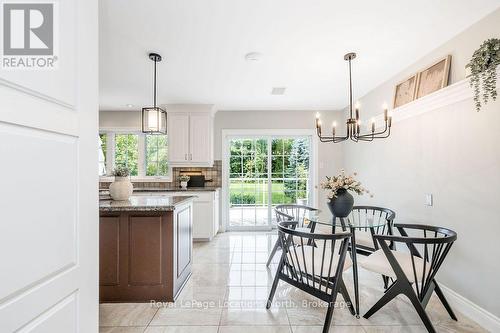 2 Mills Circle, Springwater (Midhurst), ON 