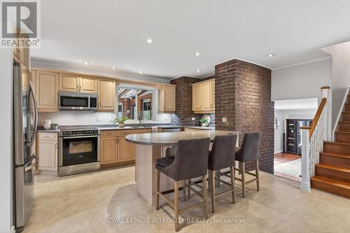 285 Fireside Drive, Ottawa, ON 