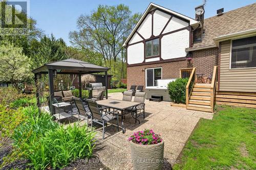 285 Fireside Drive, Ottawa, ON 