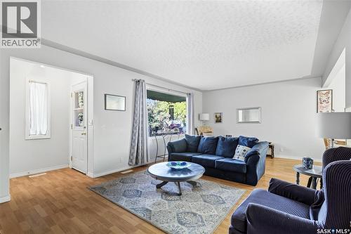 135 Broadway Avenue, Regina, SK 