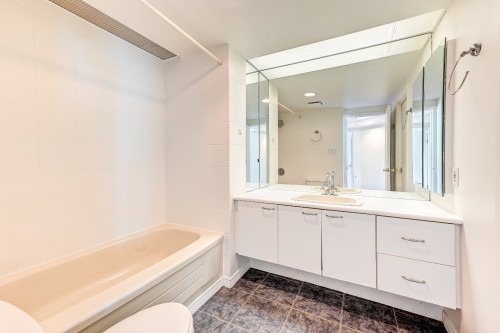 Bathroom - 1603-90 Rue Berlioz, Montréal (Verdun/Île-Des-Soeurs), QC 