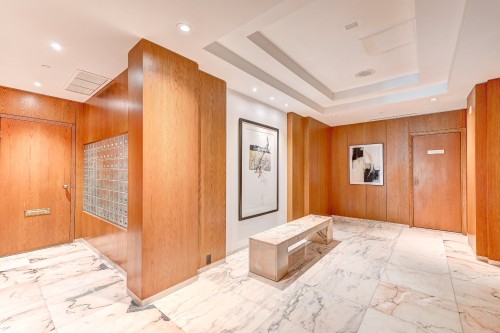Mud Room - 1603-90 Rue Berlioz, Montréal (Verdun/Île-Des-Soeurs), QC 