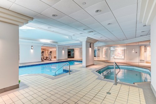 Pool - 1603-90 Rue Berlioz, Montréal (Verdun/Île-Des-Soeurs), QC 