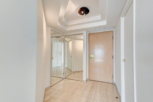 Mud Room - 1603-90 Rue Berlioz, Montréal (Verdun/Île-Des-Soeurs), QC 