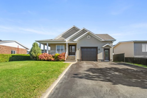 Front of Structure - 69 Rue Beaudin, Saint-Rémi, QC 