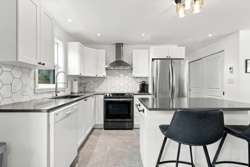 Kitchen - 141 Rue Edna-Mcgurrin, Saint-Côme, QC 