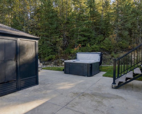 Courtyard - 141 Rue Edna-Mcgurrin, Saint-Côme, QC 