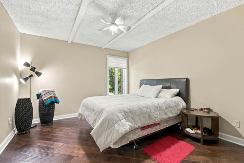 Bedroom - 26-121 Av. Hochar, Saint-Sauveur, QC 