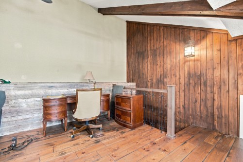 Mezzanine - 26-121 Av. Hochar, Saint-Sauveur, QC 