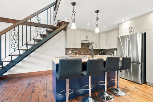 Kitchen - 26-121 Av. Hochar, Saint-Sauveur, QC 