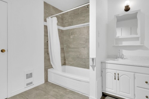 Bathroom - 10215 Rg St-Rémi, Mirabel, QC 