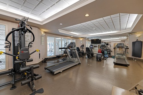 Exercise Room - 902-795 Rue Muir, Montréal (Saint-Laurent), QC 