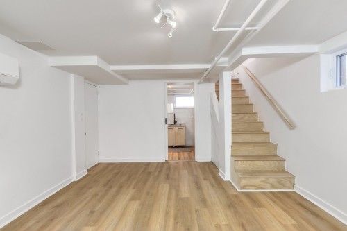 Family Room - 4770 Av. St-Ignatius, Montréal (Côte-Des-Neiges/Notre-Dame-De-Grâce), QC 