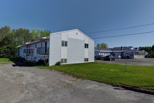 Front of Structure - 89 Route 108, Lingwick, QC 