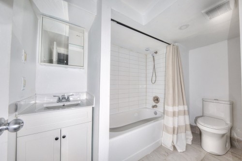 Bathroom - 1280  - 1282 9E Avenue, Montréal (Rivière-Des-Prairies/Pointe-Aux-Trembles), QC 