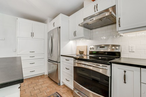 Kitchen - 10 Ch. Jasmin, Chelsea, QC 