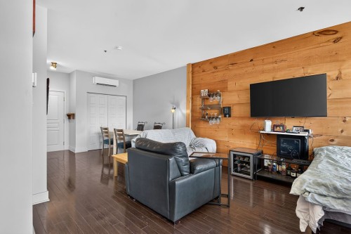 Living Room - 504-1005 Rue Des Francs-Bourgeois, Boisbriand, QC 