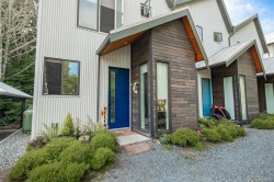 #1-590 Marine Dr Ucluelet, BC V0R 3A0