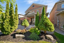 19 Dace Drive Vaughan, ON L4H 2C2