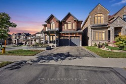 52 Hackett Street East Gwillimbury, ON L9N 0P8