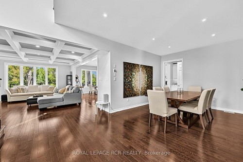 52 Hackett Street, East Gwillimbury, ON 