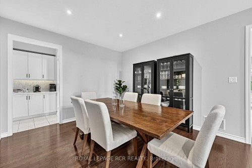 52 Hackett Street, East Gwillimbury, ON 