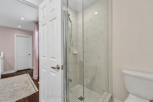 52 Hackett Street, East Gwillimbury, ON 