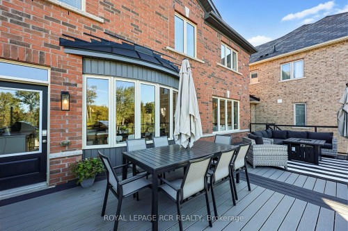 52 Hackett Street, East Gwillimbury, ON 