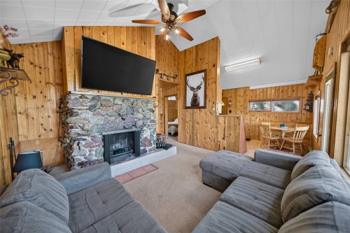1249 Tie Lake Shore Road, Jaffray, BC 