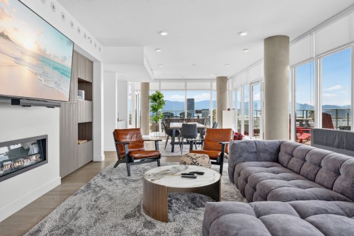 2101-1151 Sunset Drive, Kelowna, BC 