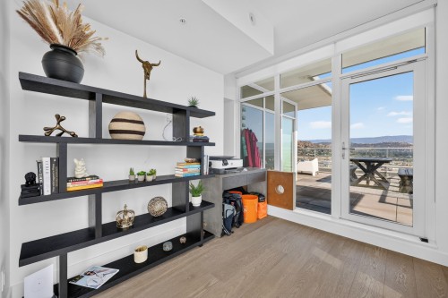 2101-1151 Sunset Drive, Kelowna, BC 