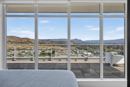 2101-1151 Sunset Drive, Kelowna, BC 
