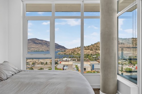 2101-1151 Sunset Drive, Kelowna, BC 