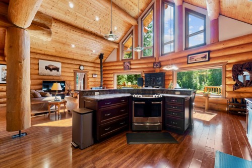 2380 Wm Brown Road, Magna Bay, BC 