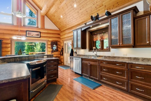 2380 Wm Brown Road, Magna Bay, BC 