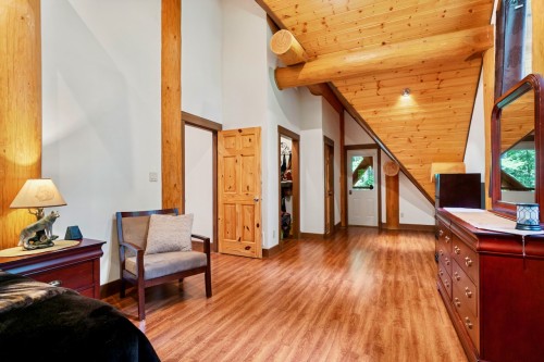 2380 Wm Brown Road, Magna Bay, BC 