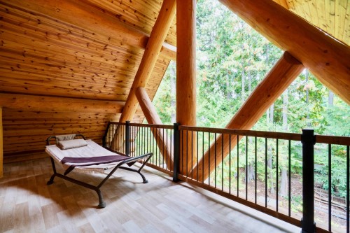 2380 Wm Brown Road, Magna Bay, BC 