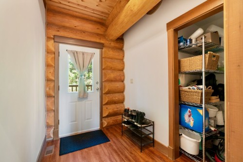 2380 Wm Brown Road, Magna Bay, BC 