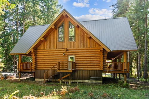 2380 Wm Brown Road, Magna Bay, BC 