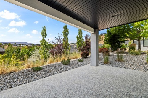 6-1349 Rocky Point Drive, Kelowna, BC 