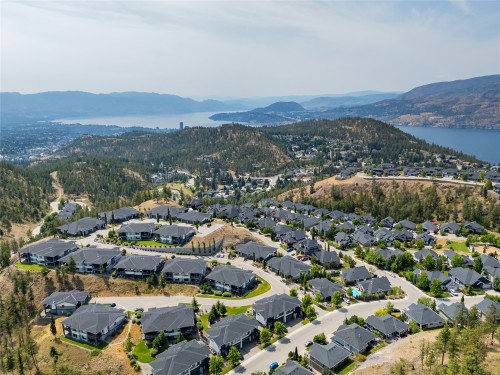 6-1349 Rocky Point Drive, Kelowna, BC 