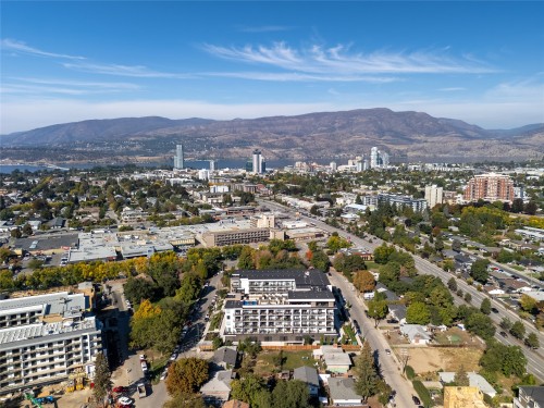 445-1274 Devonshire Avenue, Kelowna, BC 