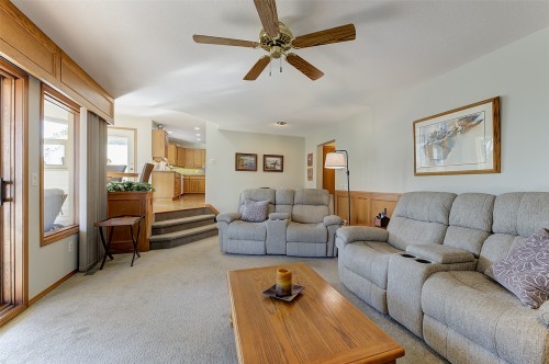 1385 Mountain Avenue, Kelowna, BC 