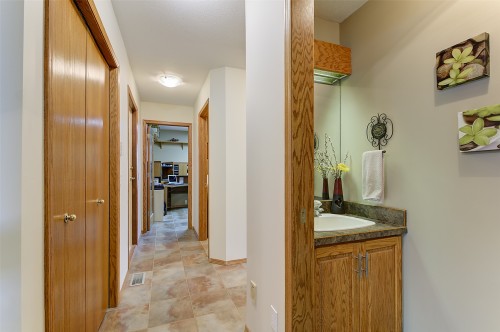 1385 Mountain Avenue, Kelowna, BC 