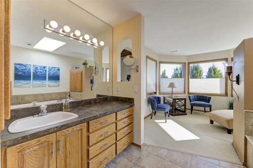 1385 Mountain Avenue, Kelowna, BC 