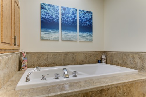 1385 Mountain Avenue, Kelowna, BC 