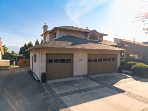 1385 Mountain Avenue, Kelowna, BC 