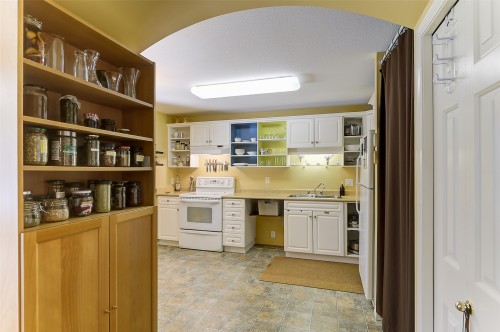 1385 Mountain Avenue, Kelowna, BC 